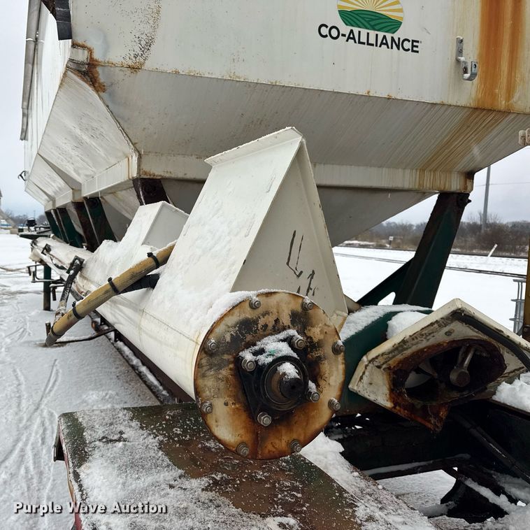 image for item OG9742 2012 Behnke Enterprises DDT24-42 fertilizer delivery trailer