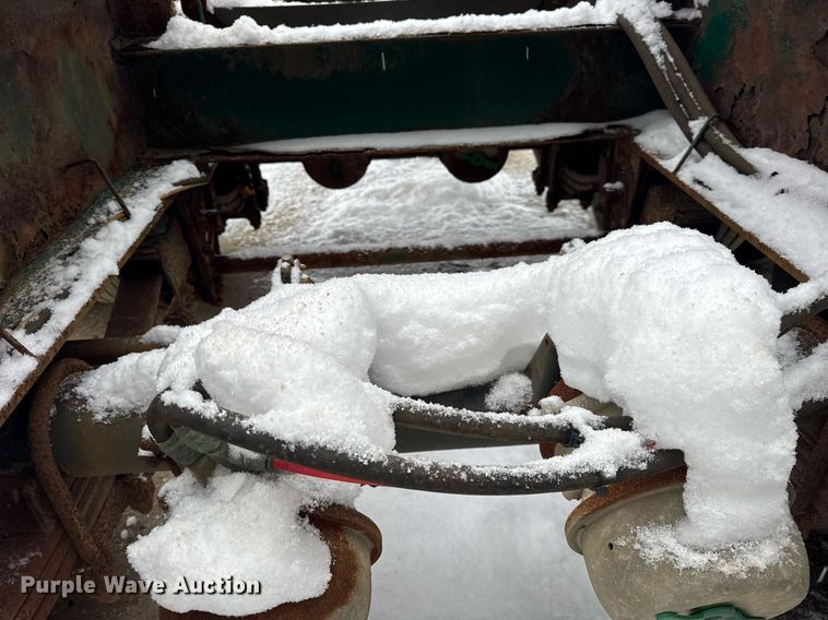 image for item OG9742 2012 Behnke Enterprises DDT24-42 fertilizer delivery trailer