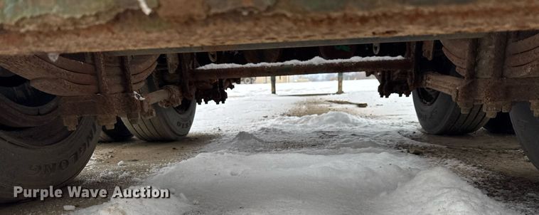 image for item OG9742 2012 Behnke Enterprises DDT24-42 fertilizer delivery trailer