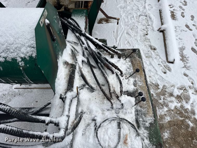 image for item OG9742 2012 Behnke Enterprises DDT24-42 fertilizer delivery trailer