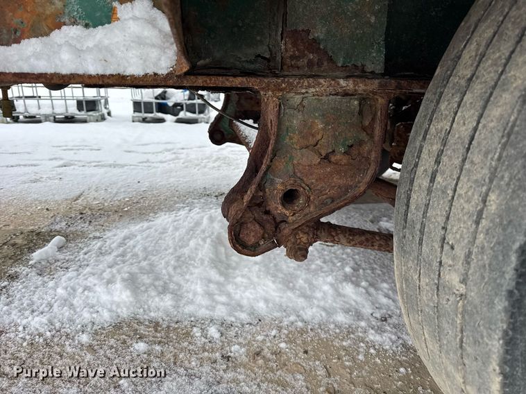 image for item OG9742 2012 Behnke Enterprises DDT24-42 fertilizer delivery trailer