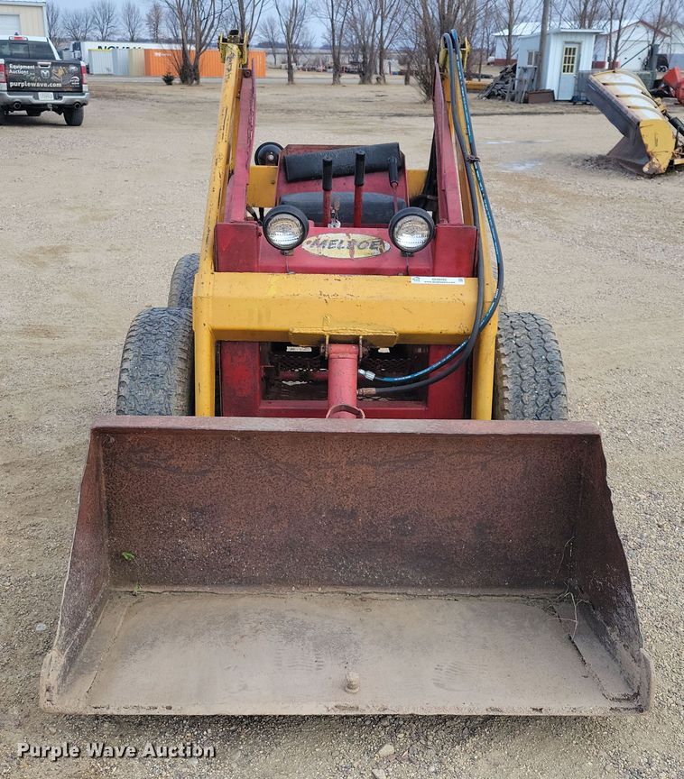 image for item OH9492 Melroe M400 skid steer loader