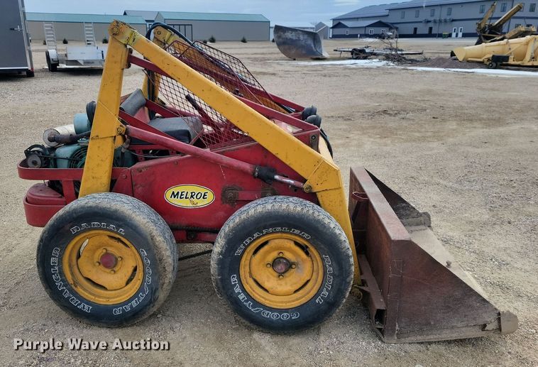 image for item OH9492 Melroe M400 skid steer loader