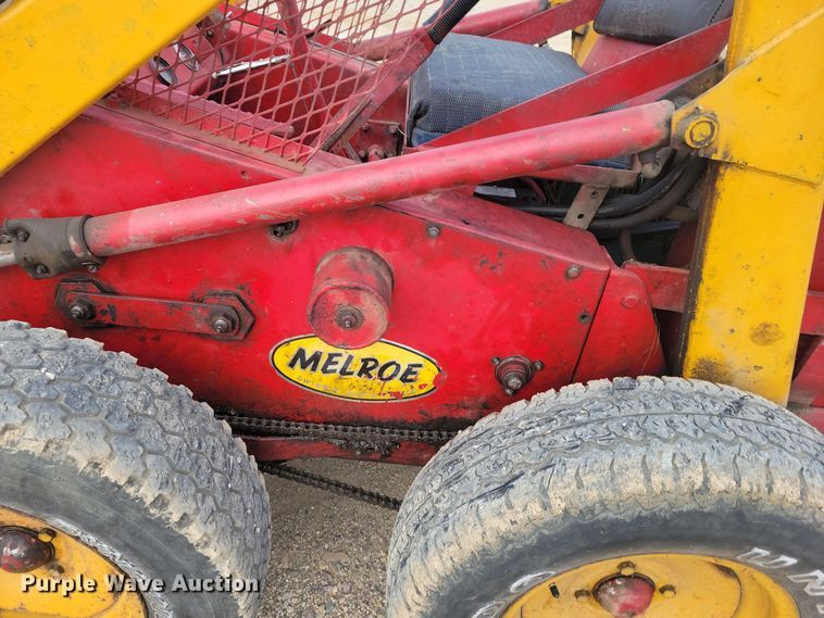 image for item OH9492 Melroe M400 skid steer loader
