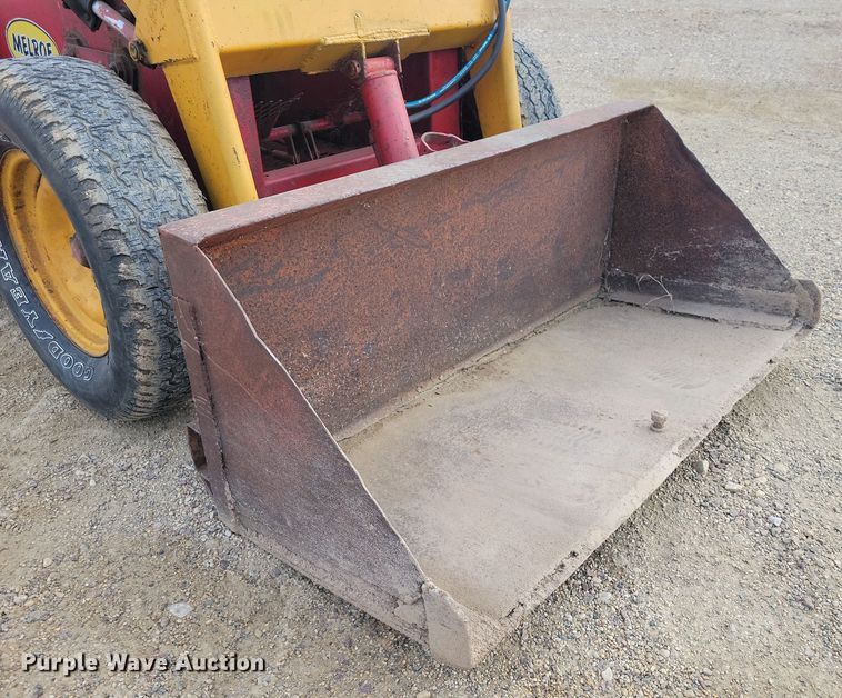 image for item OH9492 Melroe M400 skid steer loader