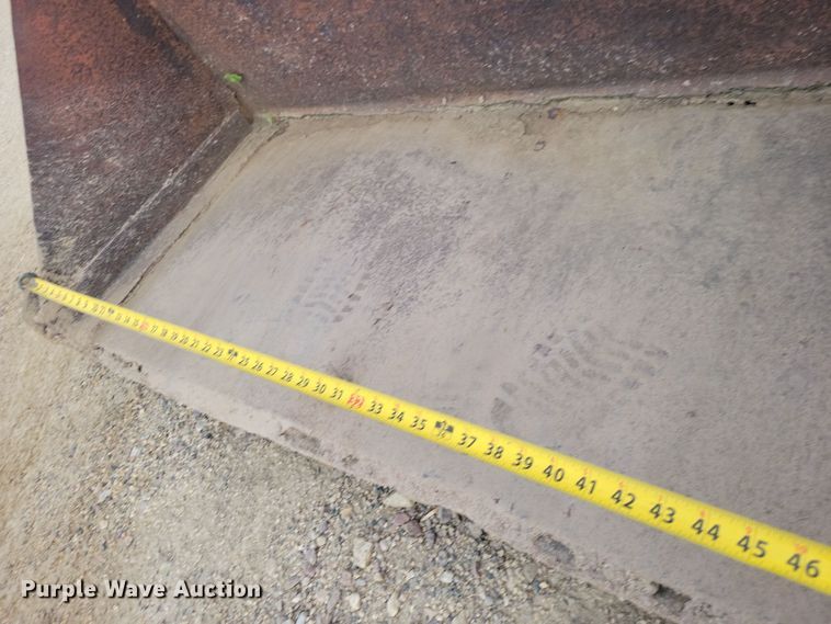 image for item OH9492 Melroe M400 skid steer loader