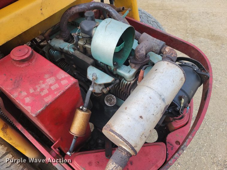 image for item OH9492 Melroe M400 skid steer loader