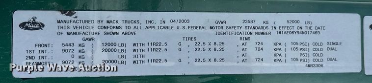 image for item DH9520 2004 Mack  CX613 semi truck