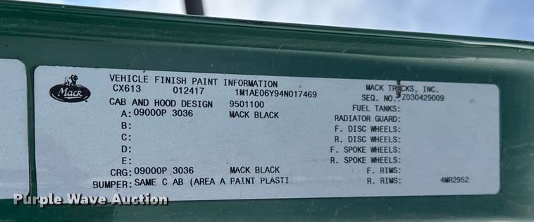 image for item DH9520 2004 Mack  CX613 semi truck