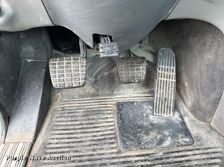 image for item DH9566 2009 Freightliner  Columbia semi truck