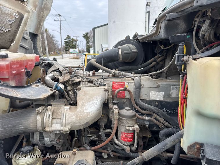 image for item DH9566 2009 Freightliner  Columbia semi truck