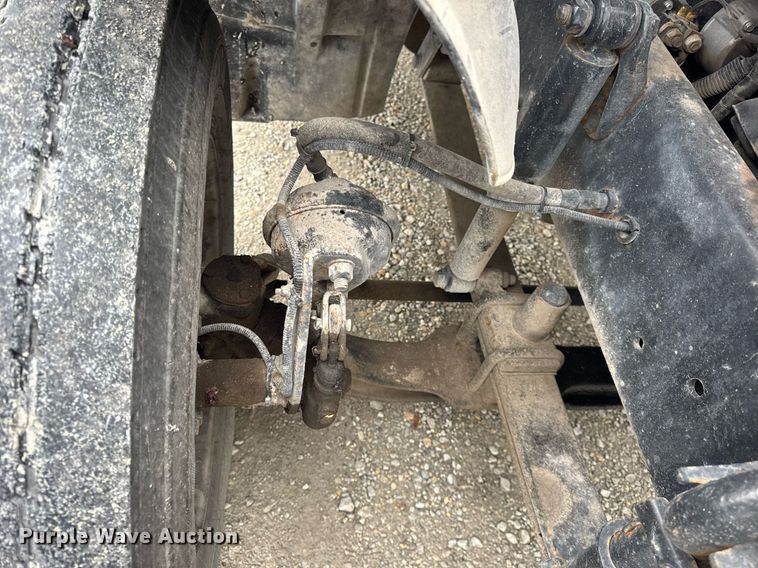 image for item DH9566 2009 Freightliner  Columbia semi truck