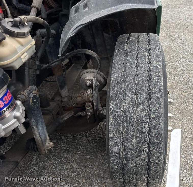 image for item DH9566 2009 Freightliner  Columbia semi truck