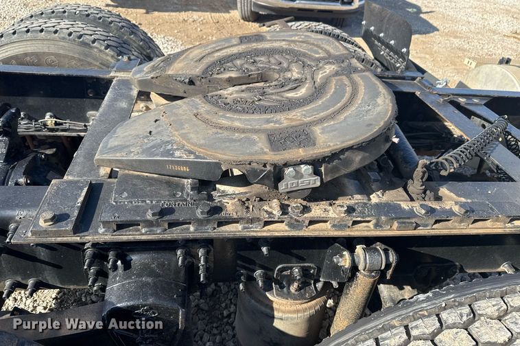 image for item DM5499 2006 Mack CXN613 semi truck