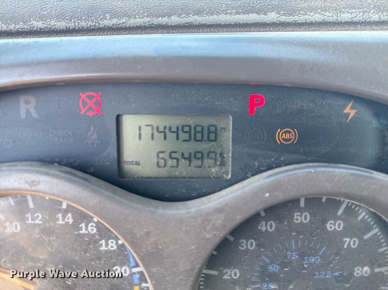 image for item DM5499 2006 Mack CXN613 semi truck