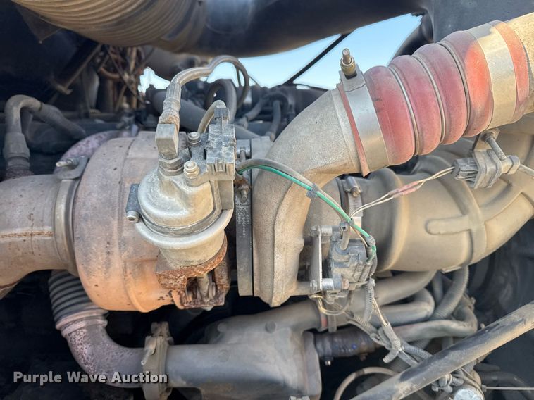 image for item DM5499 2006 Mack CXN613 semi truck