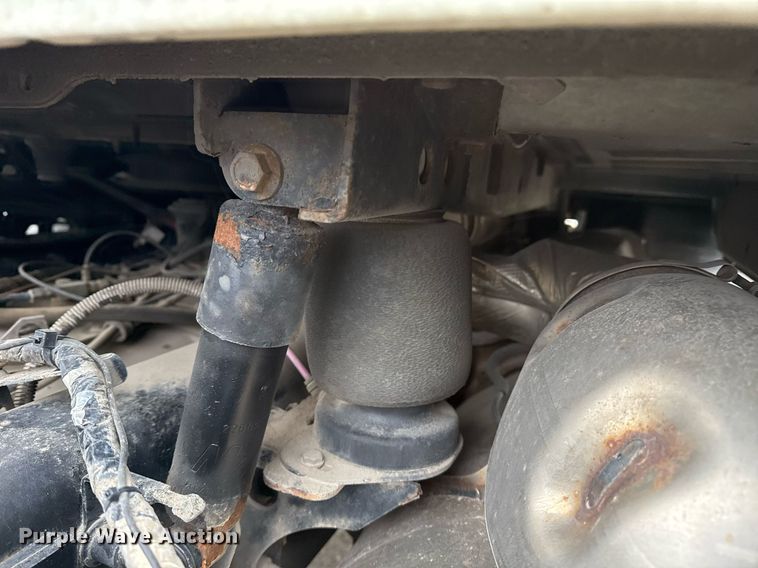 image for item DM5507 2018 Mack GU813 semi truck