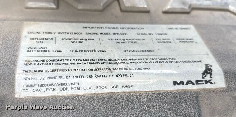 image for item DM5507 2018 Mack GU813 semi truck