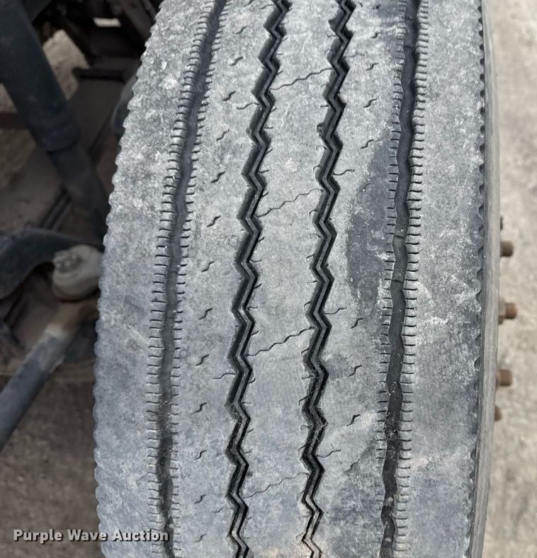 image for item DM5507 2018 Mack GU813 semi truck