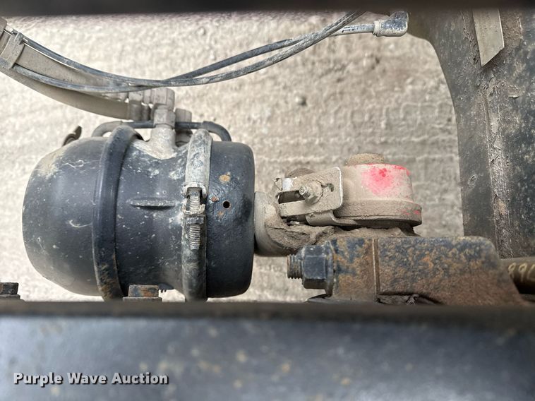 image for item DM5507 2018 Mack GU813 semi truck