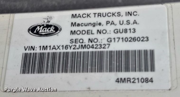 image for item DM5507 2018 Mack GU813 semi truck