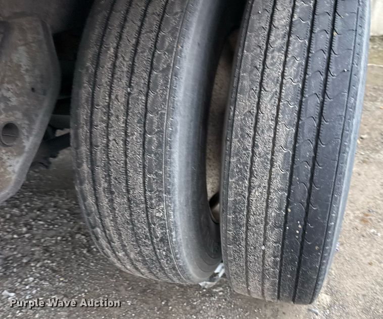 image for item DM5509 1999 Great Dane 7411TJWA dry van trailer