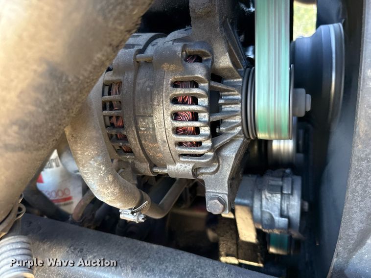 image for item DO2585 2009 Freightliner Business Class M2 truck cab and chassis