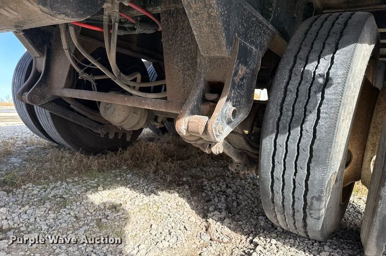 image for item DO7662 2000 Trailmobile F7CT drop deck trailer