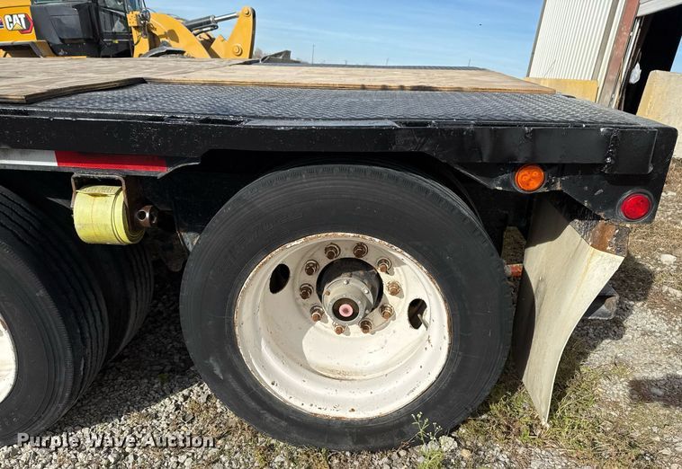 image for item DO7662 2000 Trailmobile F7CT drop deck trailer