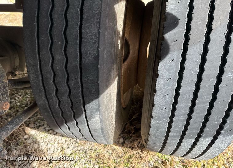 image for item DO7662 2000 Trailmobile F7CT drop deck trailer