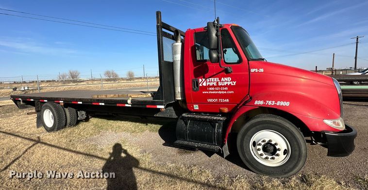 image for item DP6094 2007 International 8600 flatbed truck