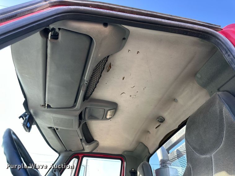 image for item DP6094 2007 International 8600 flatbed truck