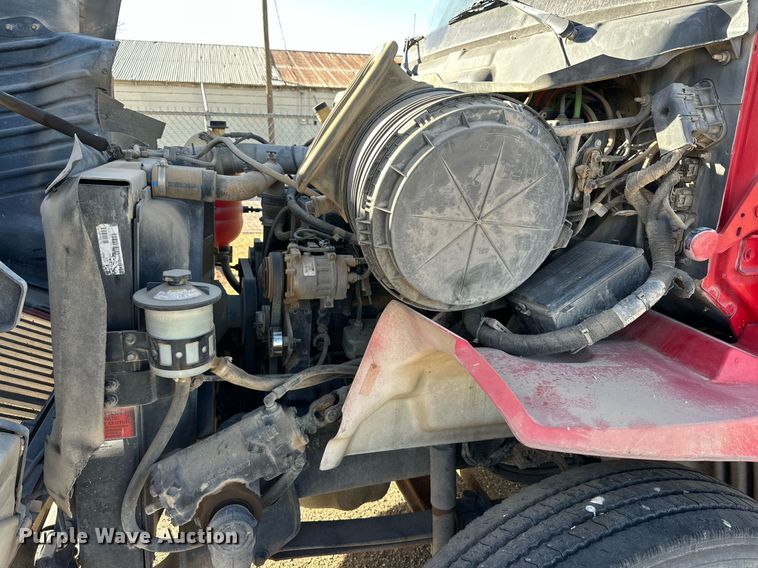 image for item DP6094 2007 International 8600 flatbed truck