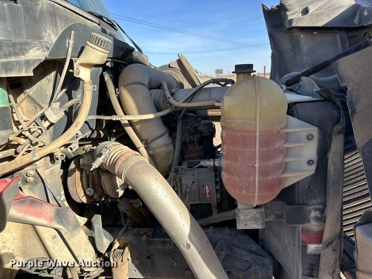 image for item DP6094 2007 International 8600 flatbed truck