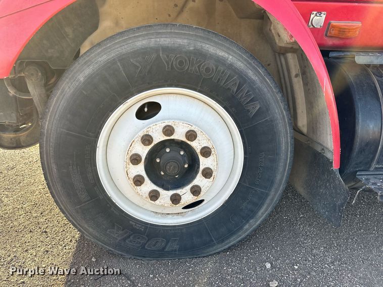 image for item DP6094 2007 International 8600 flatbed truck