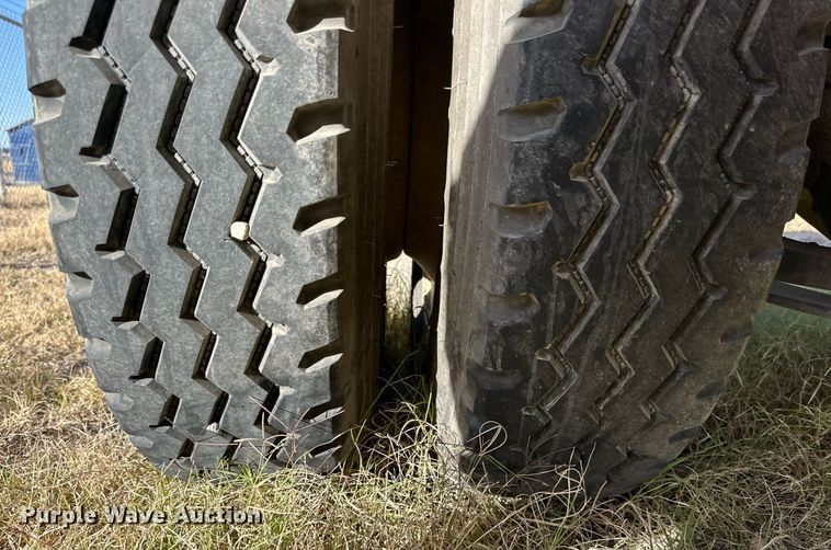 image for item DP6094 2007 International 8600 flatbed truck