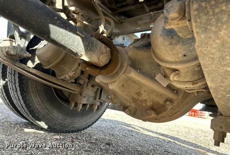 image for item DP6095 2007 International 8600 semi truck