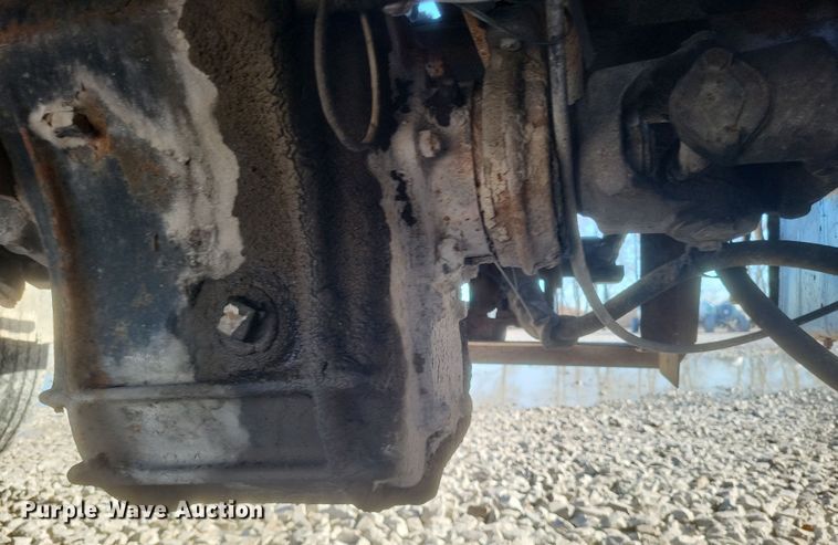 image for item DQ3855 1984 International S1900 tank truck