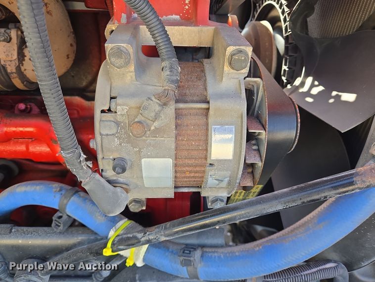 image for item DT5427 2010 Peterbilt 386 semi truck