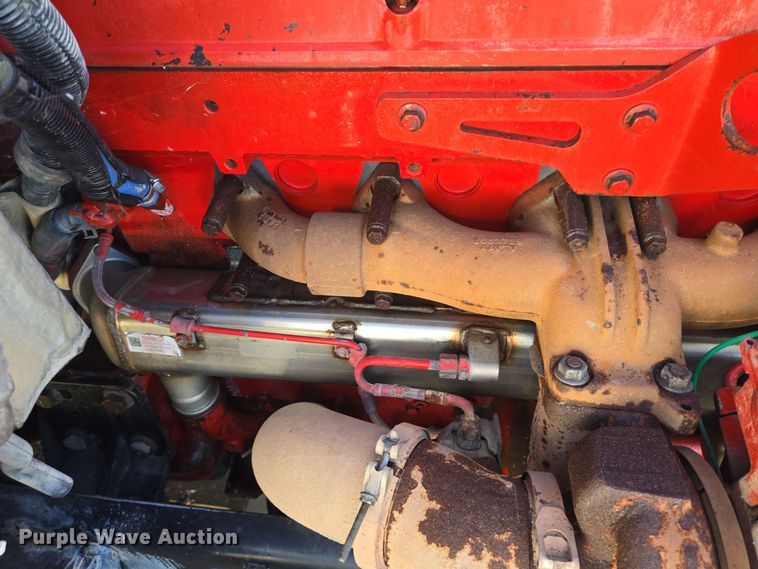 image for item DT5427 2010 Peterbilt 386 semi truck