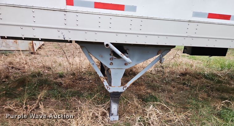 image for item DT7583 1999 Great Dane 7311 dry van trailer