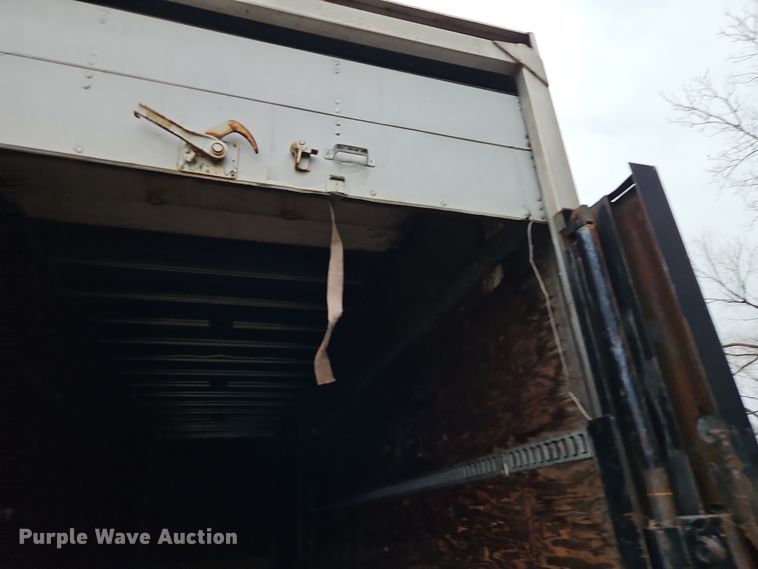 image for item DT7583 1999 Great Dane 7311 dry van trailer