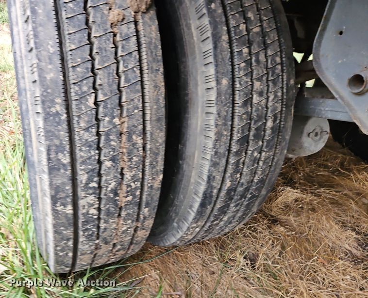 image for item DT7583 1999 Great Dane 7311 dry van trailer