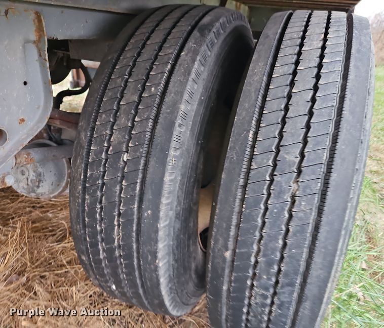 image for item DT7583 1999 Great Dane 7311 dry van trailer