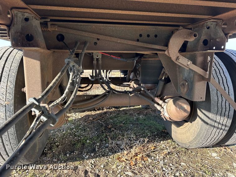 image for item DU3287 2001 Trailmobile  dry van trailer