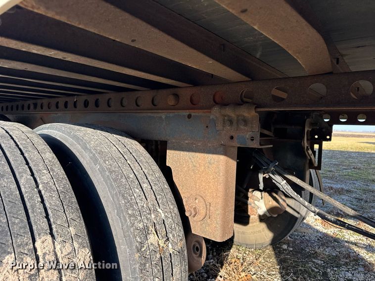 image for item DU3287 2001 Trailmobile  dry van trailer