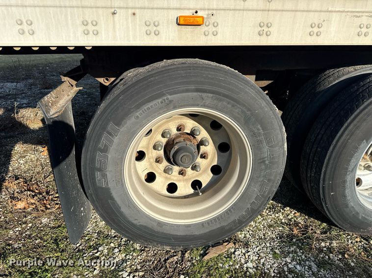 image for item DU3287 2001 Trailmobile  dry van trailer