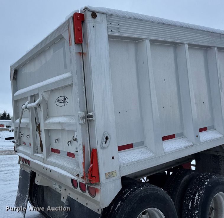 image for item DU3290 2007 Trailstar end dump trailer