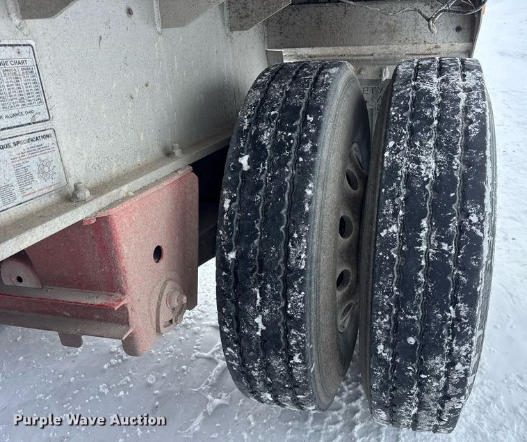 image for item DU3290 2007 Trailstar end dump trailer