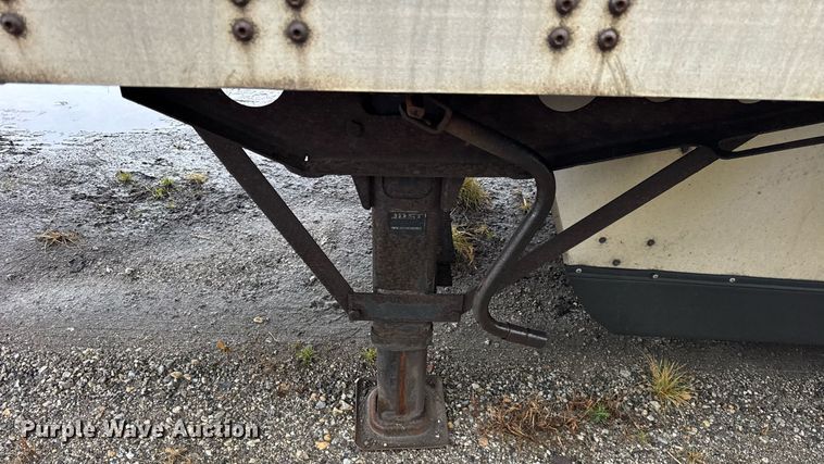 image for item DU3292 2012 Wabash dry van trailer